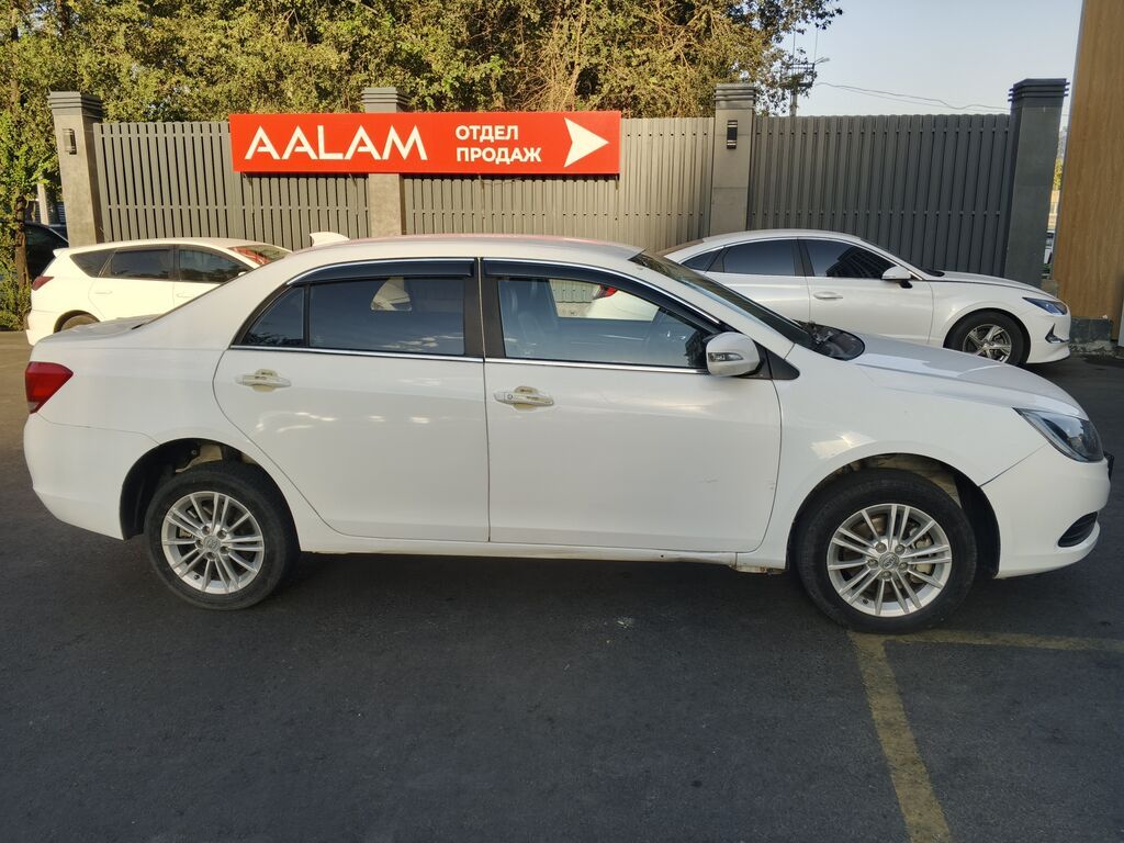 BYD E5: 2018 г., Автомат, Электромобиль, Седан: фото 3