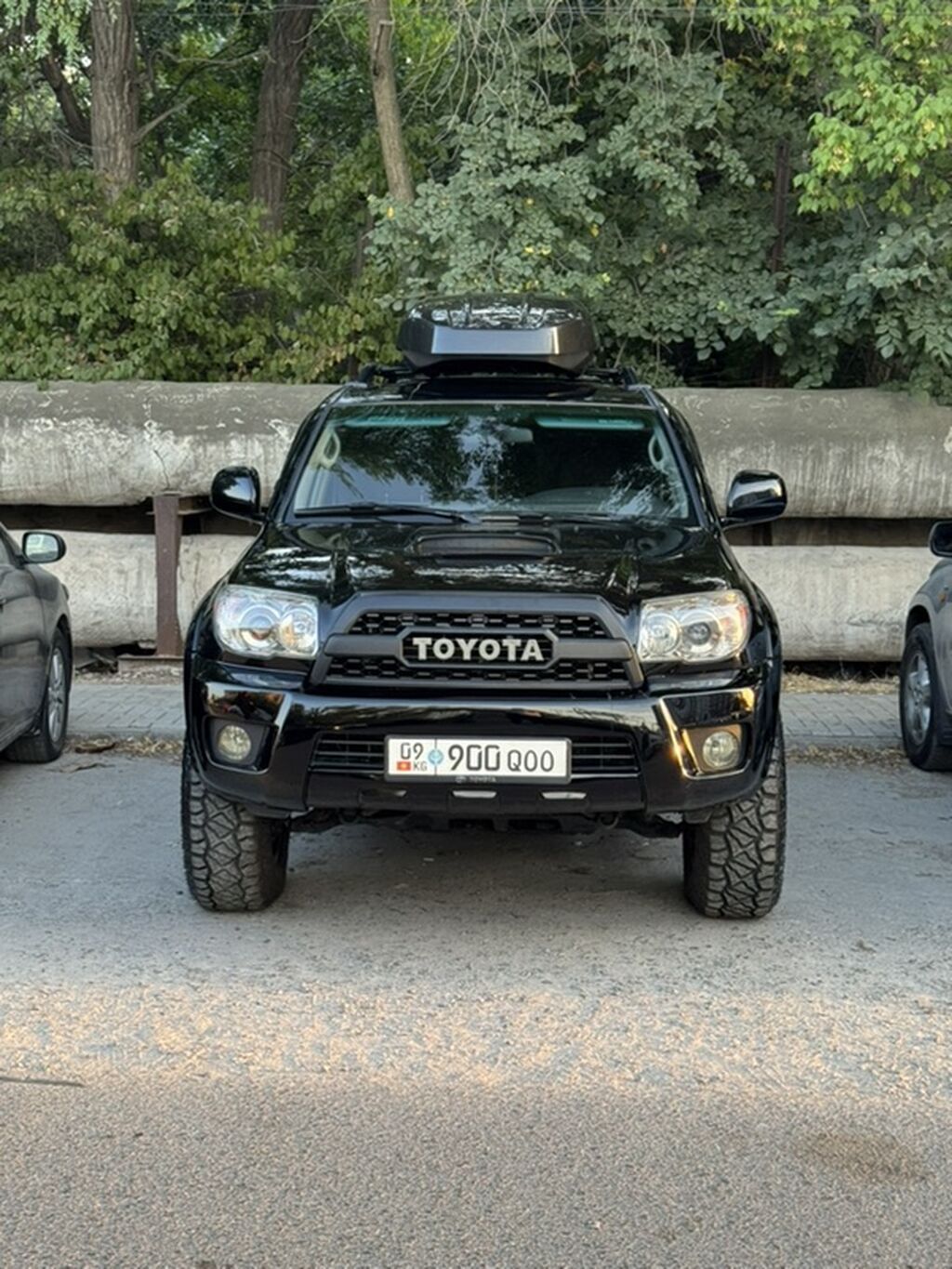 Toyota 4Runner: 2005 г., 4 л, Автомат, Бензин, Внедорожник: фото 2