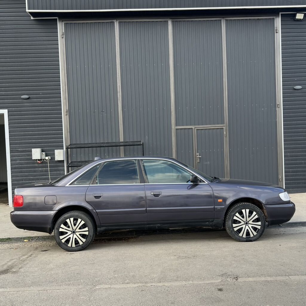 Audi A6: 1995 г., 2.6 л, Механика, Бензин, Седан: фото 4