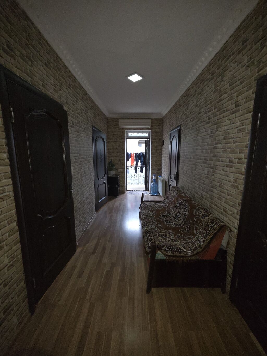 4 otaqlı, 85 kv. m, Yeni təmirli