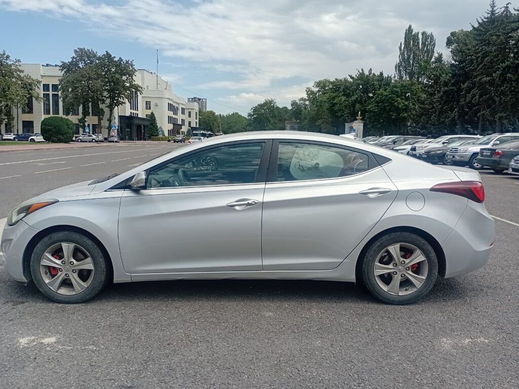 Hyundai Elantra: 2015 г., 1.8 л, Автомат, Бензин, Седан: фото 6