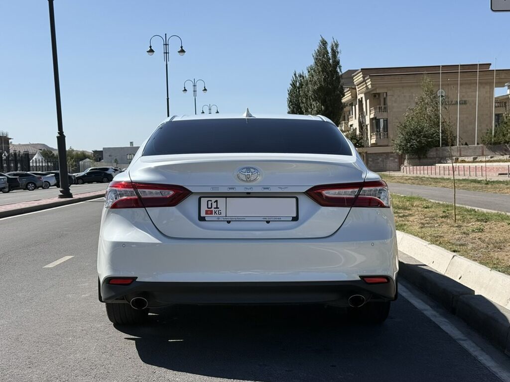 Toyota Camry: 2022 г., 2 л, Вариатор, Бензин, Седан: фото 5