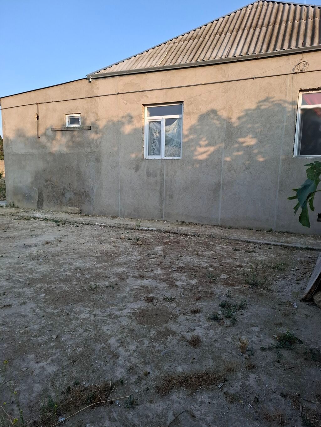 4 otaqlı, 140 kv. m, Kredit yoxdur, Orta təmir