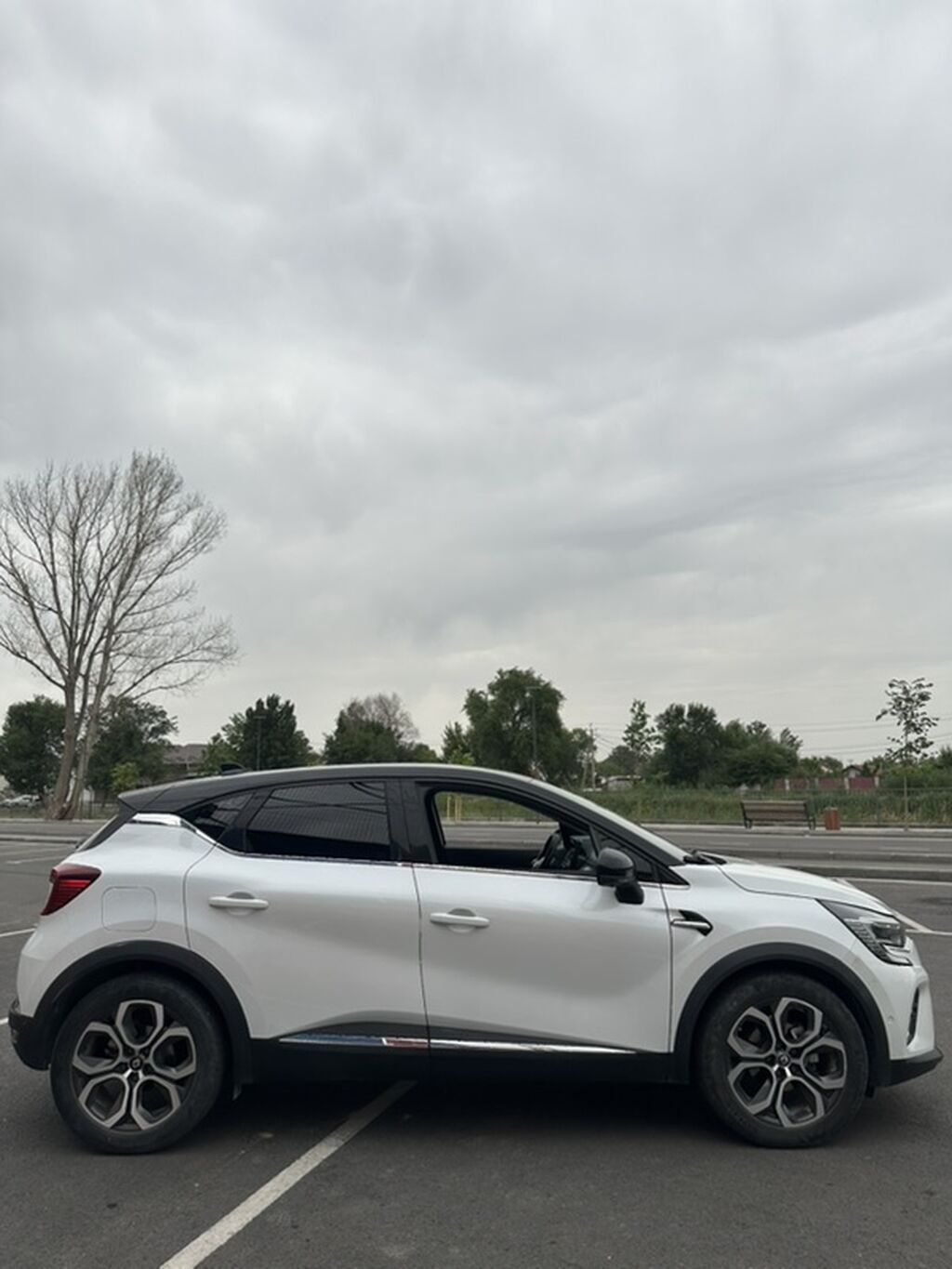 Renault Captur: 2020 г., 1.3 л, Робот, Бензин, Кроссовер: фото 8
