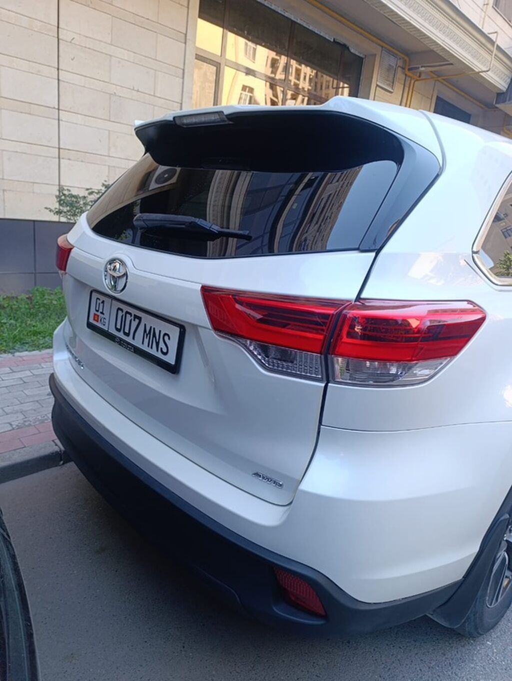 Toyota Highlander: 2019 г., 3.5 л, Автомат, Бензин, Кроссовер: фото 4