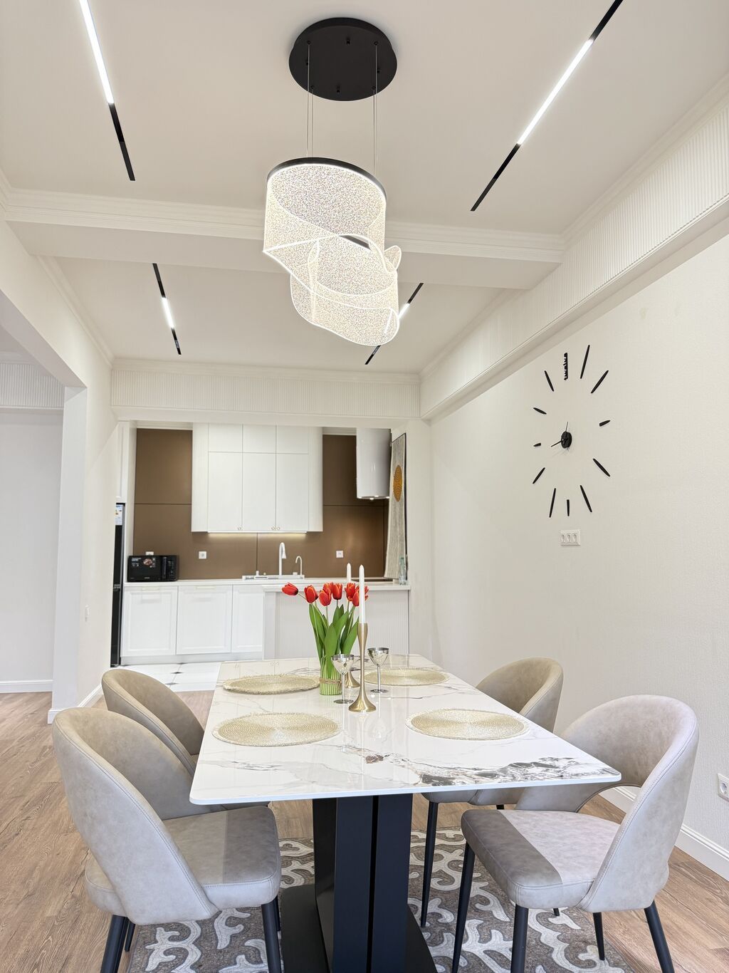 3 комнаты, 131 м², 4 этаж, Свежий ремонт: фото 3