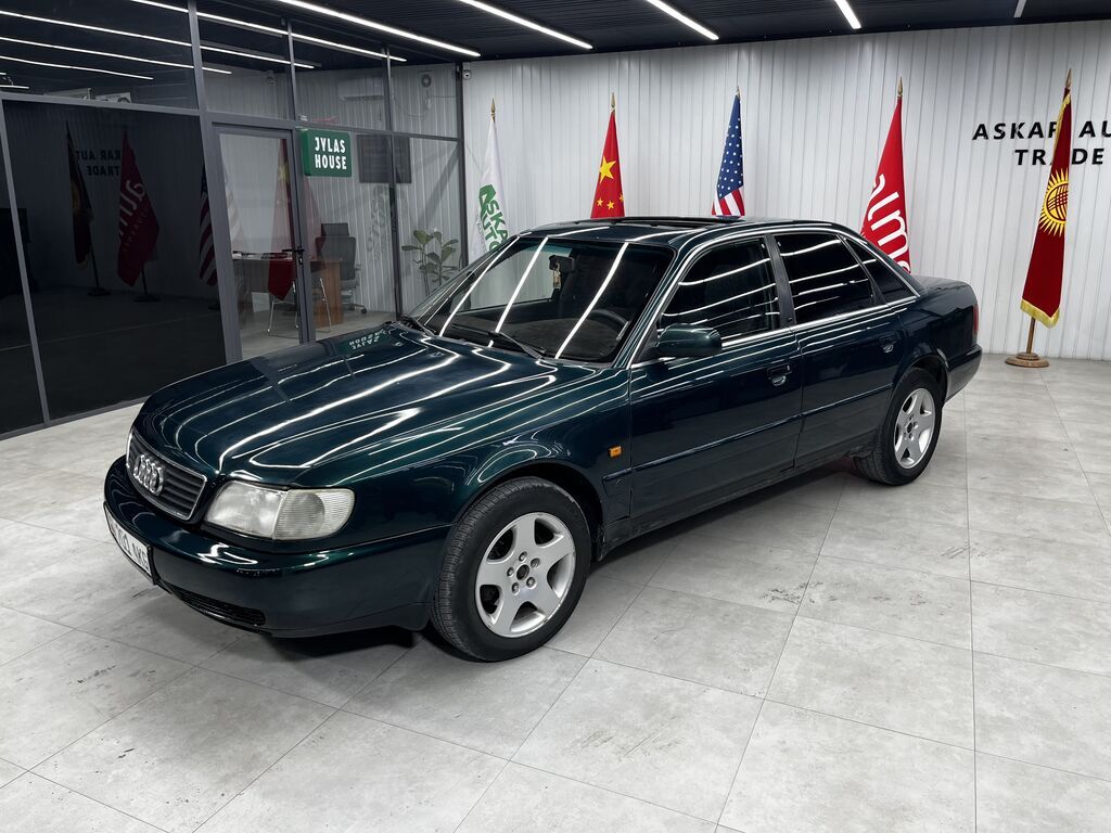 Audi A6: 1996 г., 2.6 л, Механика, Газ, Седан: фото 3