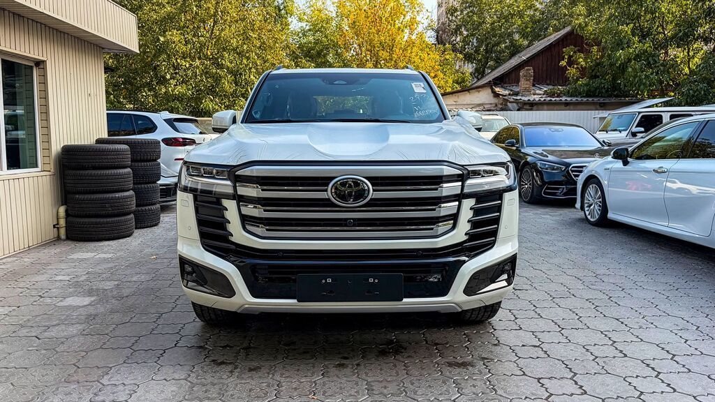 Toyota Land Cruiser: 2026 г., 3.5 л, Автомат, Гибрид, Внедорожник: фото 3
