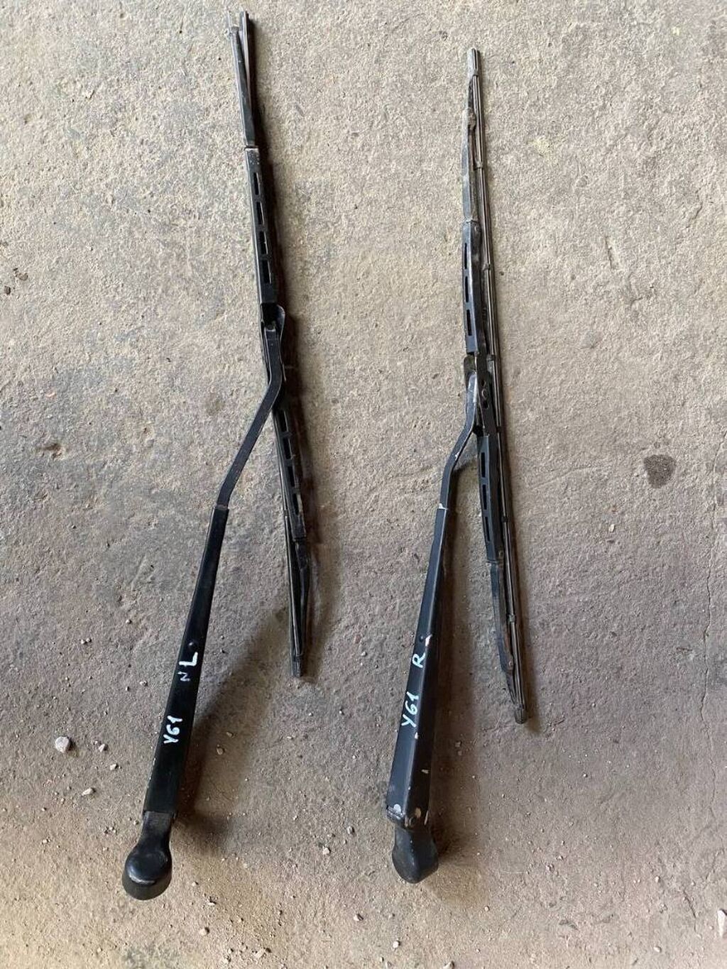 Nissan Patrol Y61 Крепление дворников, Ниссан: Договорная Другие детали ...