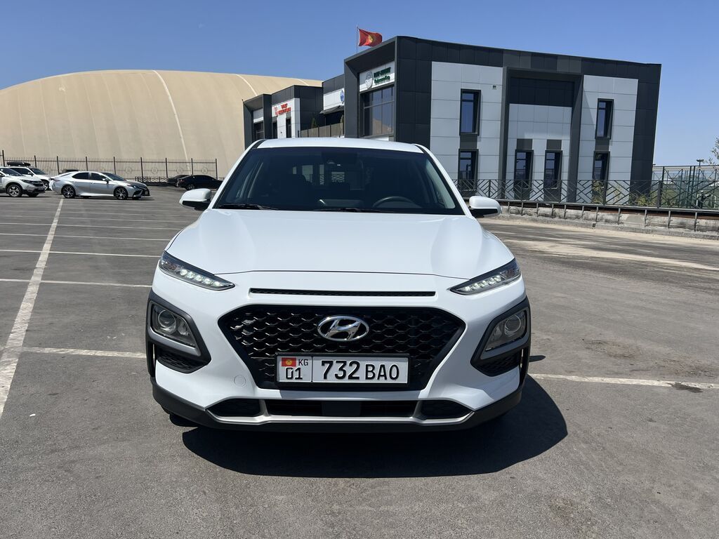 Hyundai Kona: 2018 г., 1.6 л, Автомат, Бензин, Хэтчбэк: фото 2