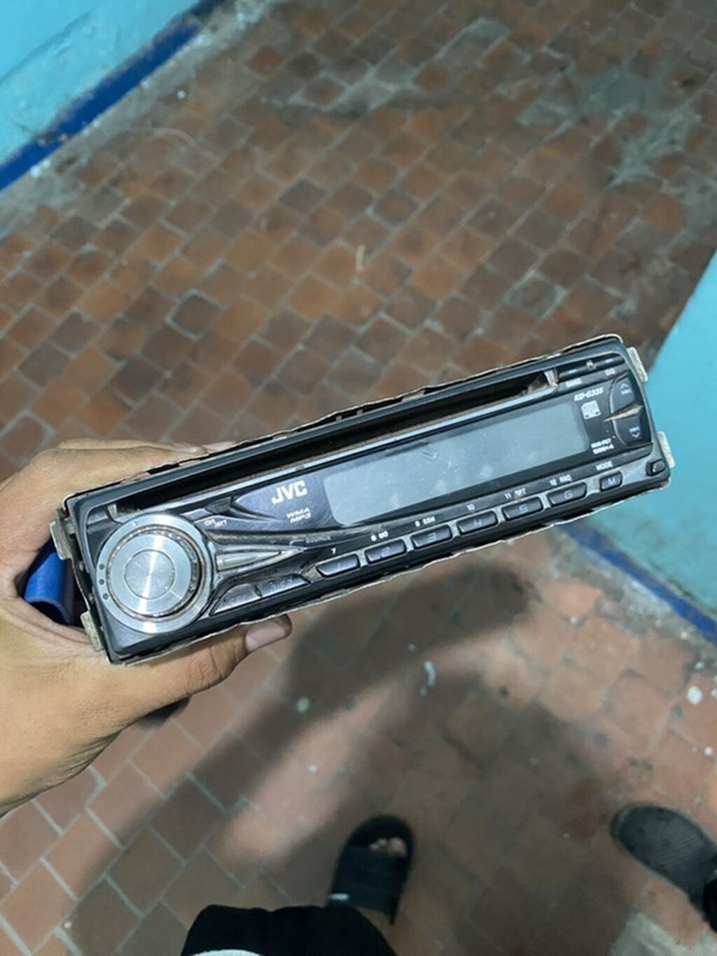 Автомагнитола JVC (1-DIN), CD-ресивер - Форм‑фактор: 1-DIN - Марка — фото 1