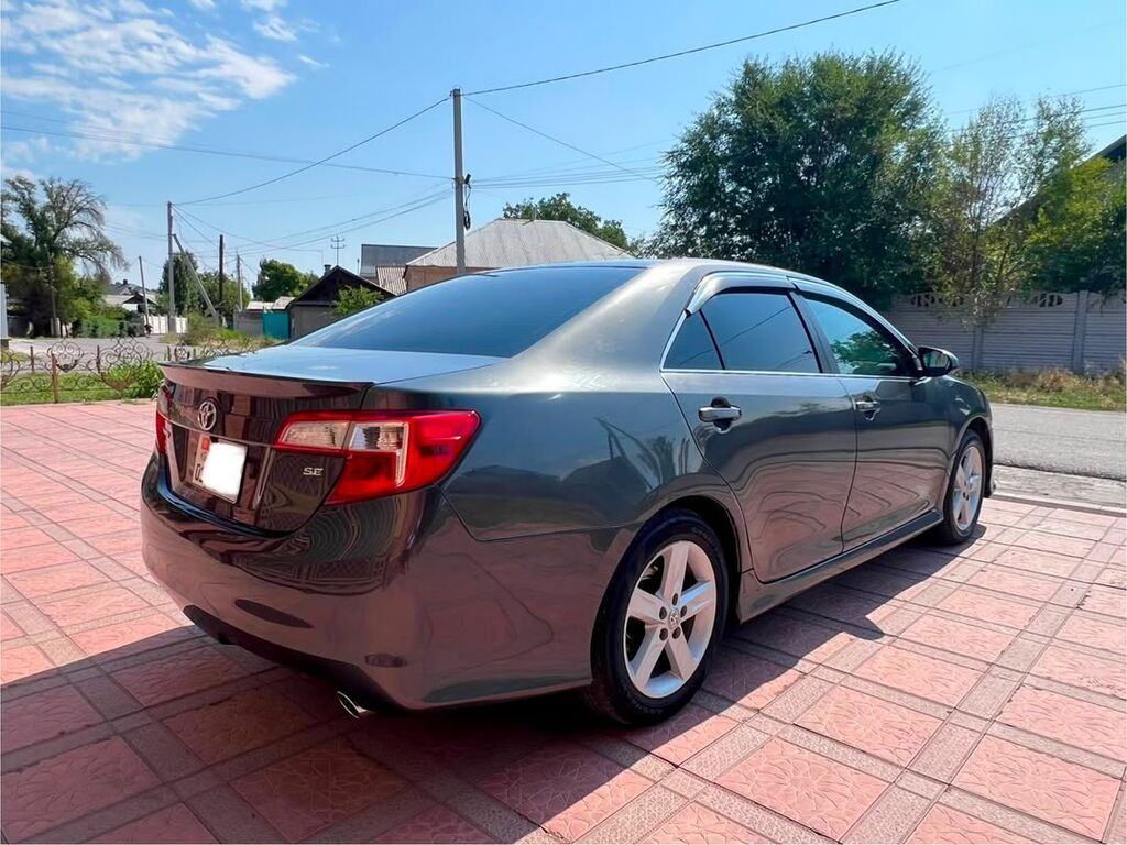 Toyota Camry: 2014 г., 2.5 л, Автомат, Газ, Седан: фото 3