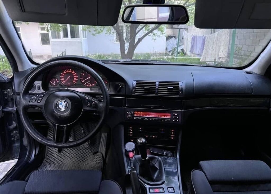 BMW 5 series: 2001 г., 3 л, Механика, Бензин, Седан: фото 5