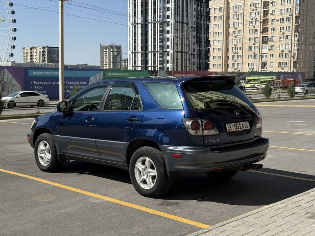 Lexus RX: 2001 г., 3 л, Бензин, Кроссовер: фото 4