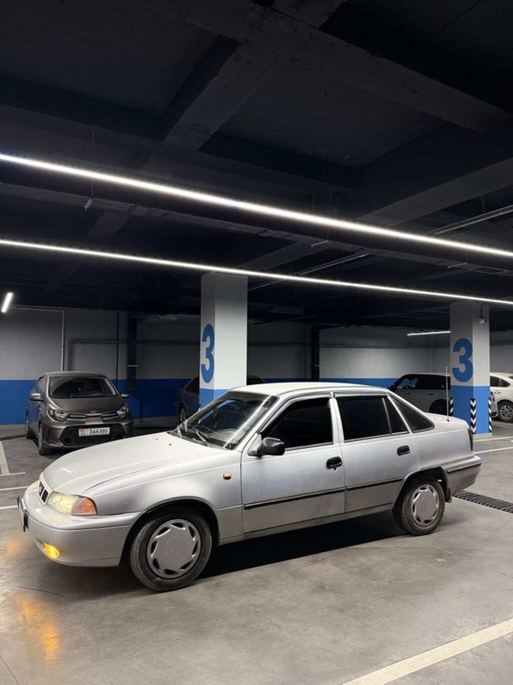Daewoo Nexia: 2003 г., 1.5 л, Механика, Бензин, Седан: фото 3