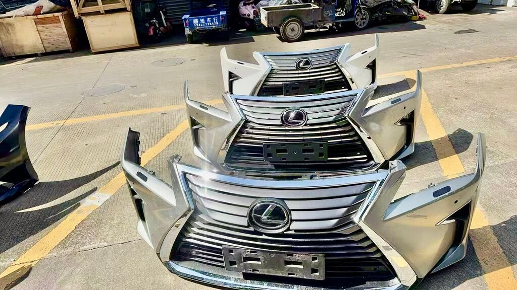 Бампер Lexus, Б/у, Оригинал