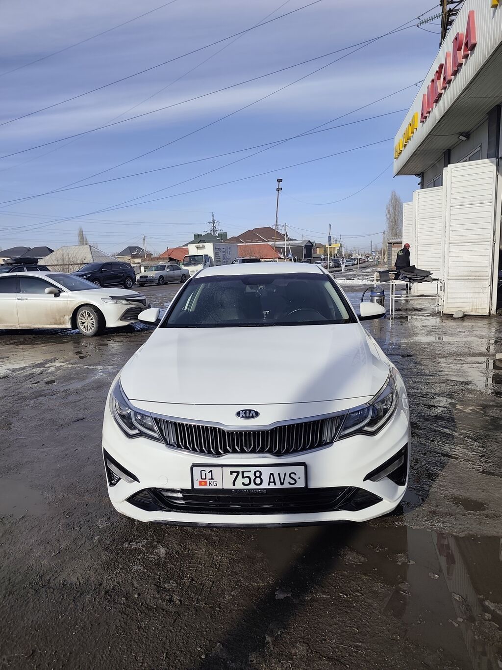 Сдаю Kia K5, Долгосрочно, Без водителя — фото 4