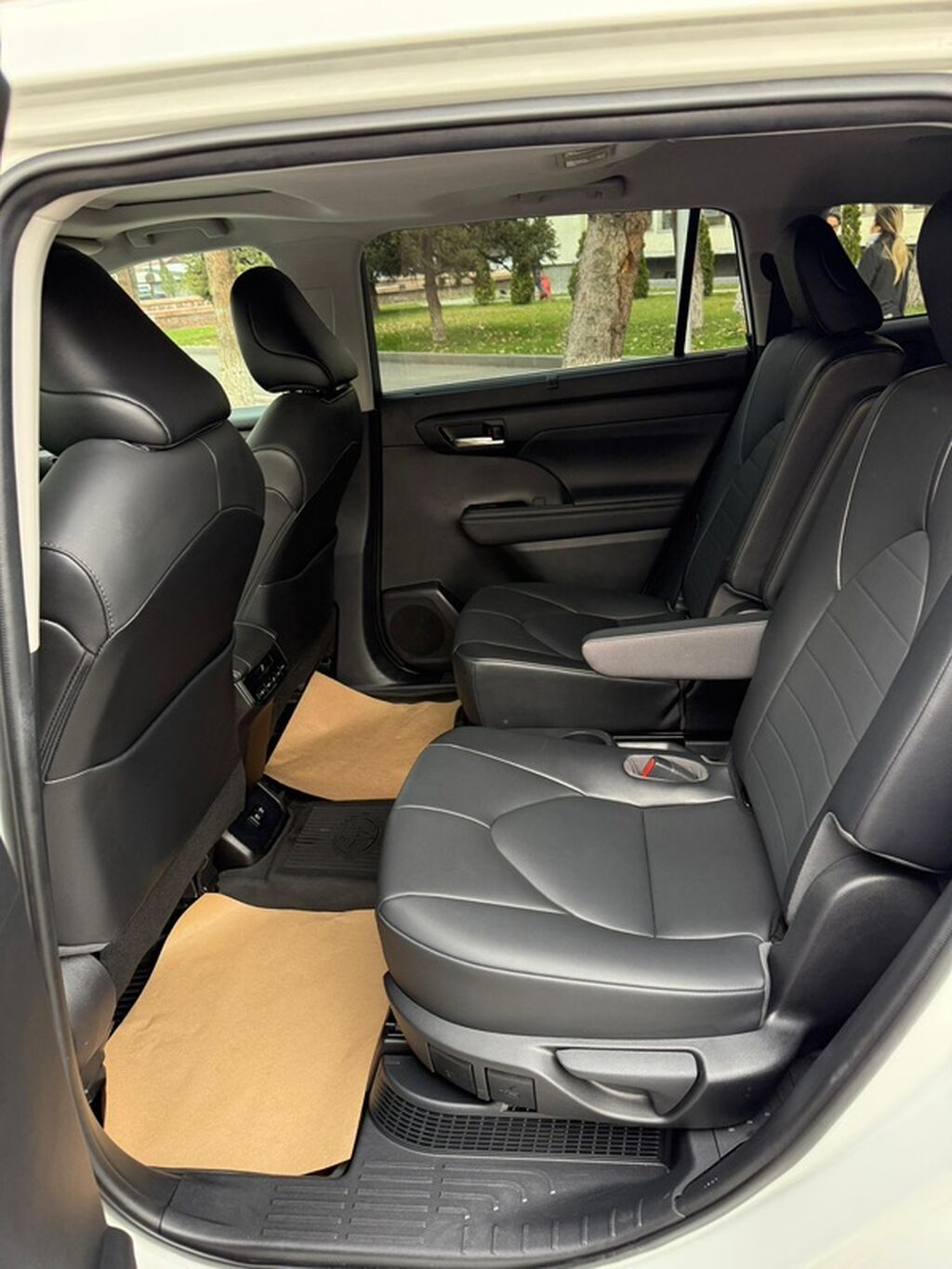 Toyota Highlander: 2020 г., Гибрид, Кроссовер: фото 6