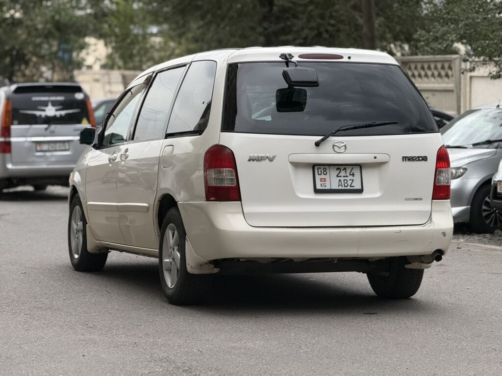 Mazda MPV: 2000 г., 2 л, Автомат, Бензин, Минивэн: фото 4