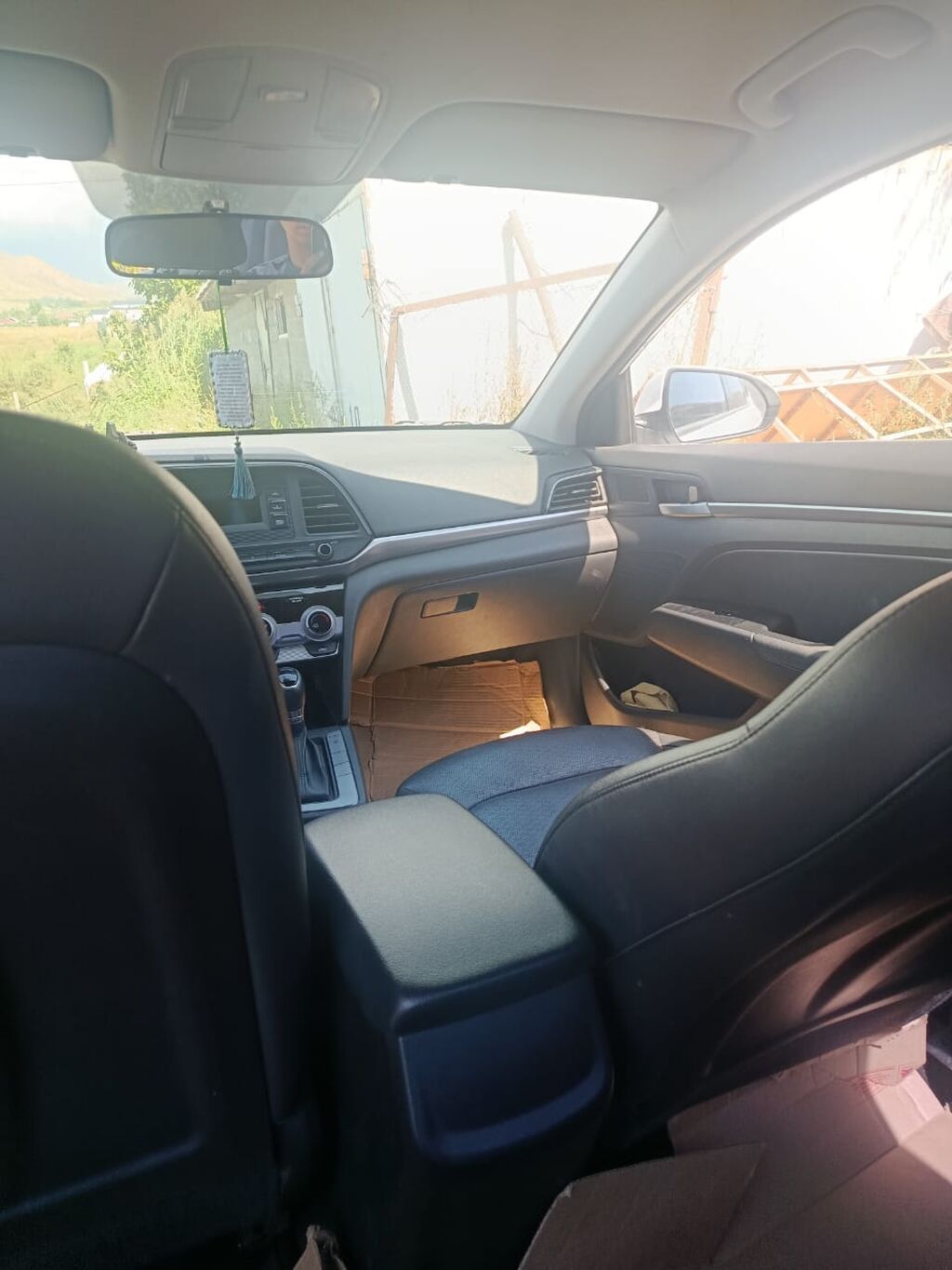 Hyundai Elantra: 2019 г., 1.6 л, Автомат, Бензин, Седан: фото 4