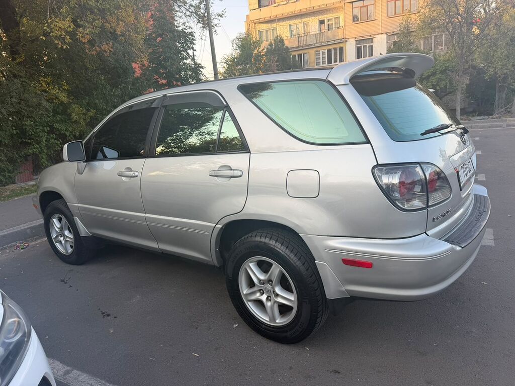Lexus RX: 2002 г., 3 л, Автомат, Бензин, Кроссовер: фото 2