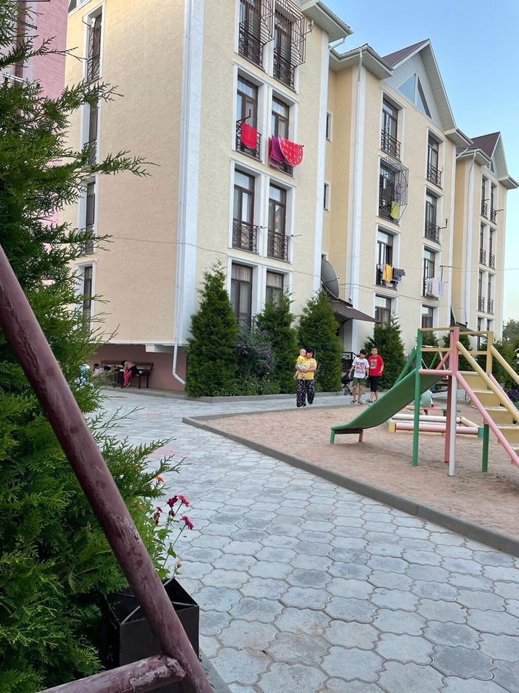 Продаётся студия у озера, Иссык-Куль, Бостери: фото 1