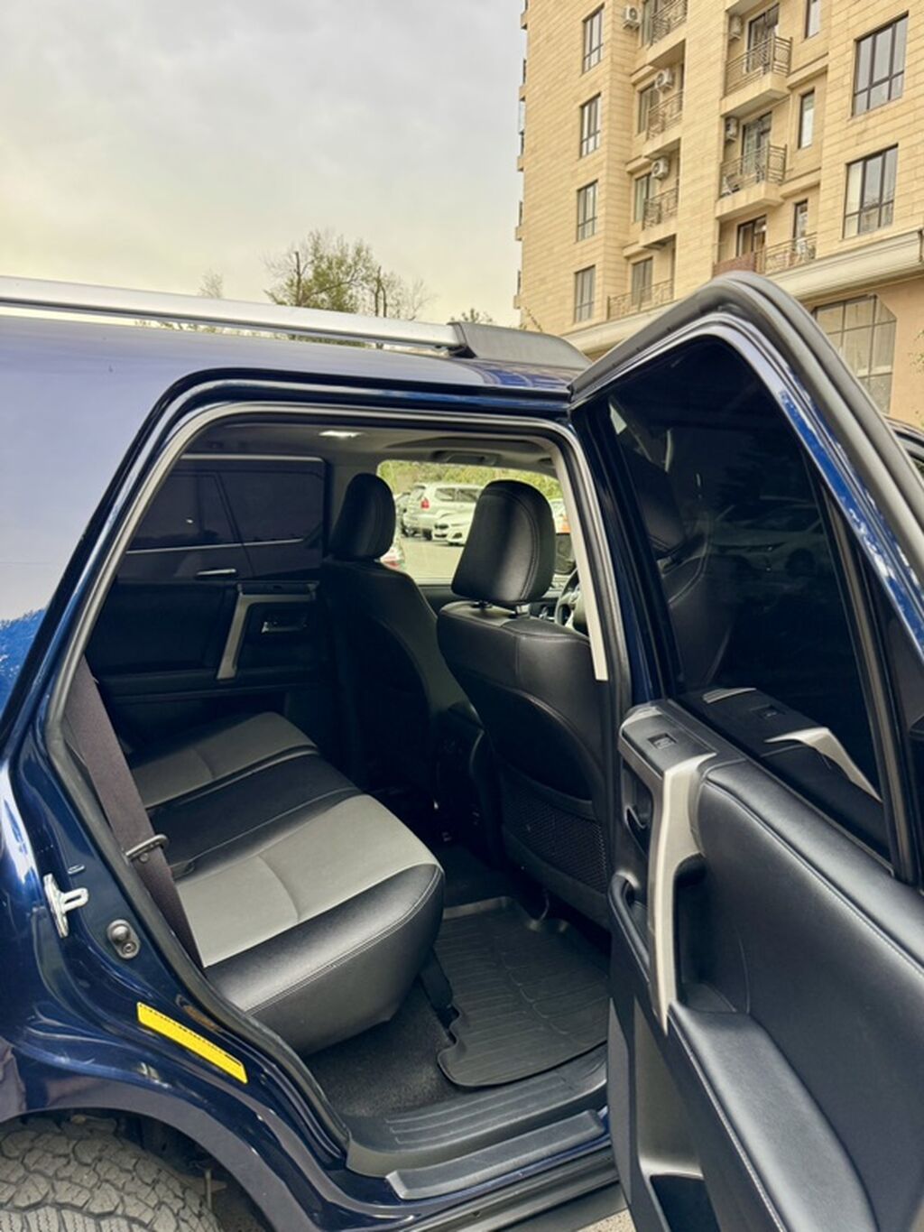 Продам Toyota 4Runner 2019 г., 4 л, автомат, газ: фото 6