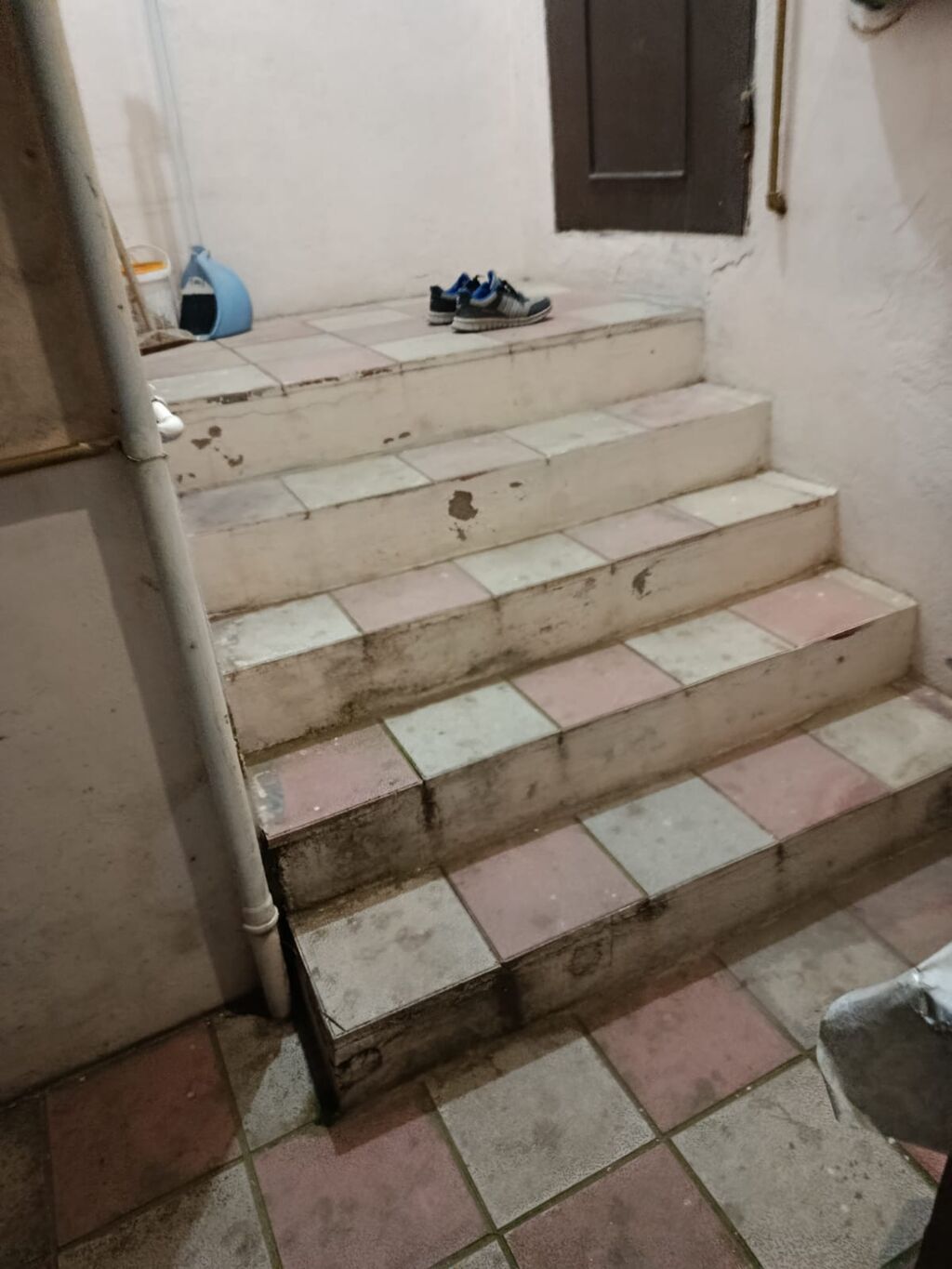 2 otaqlı, 65 kv. m, Orta təmir