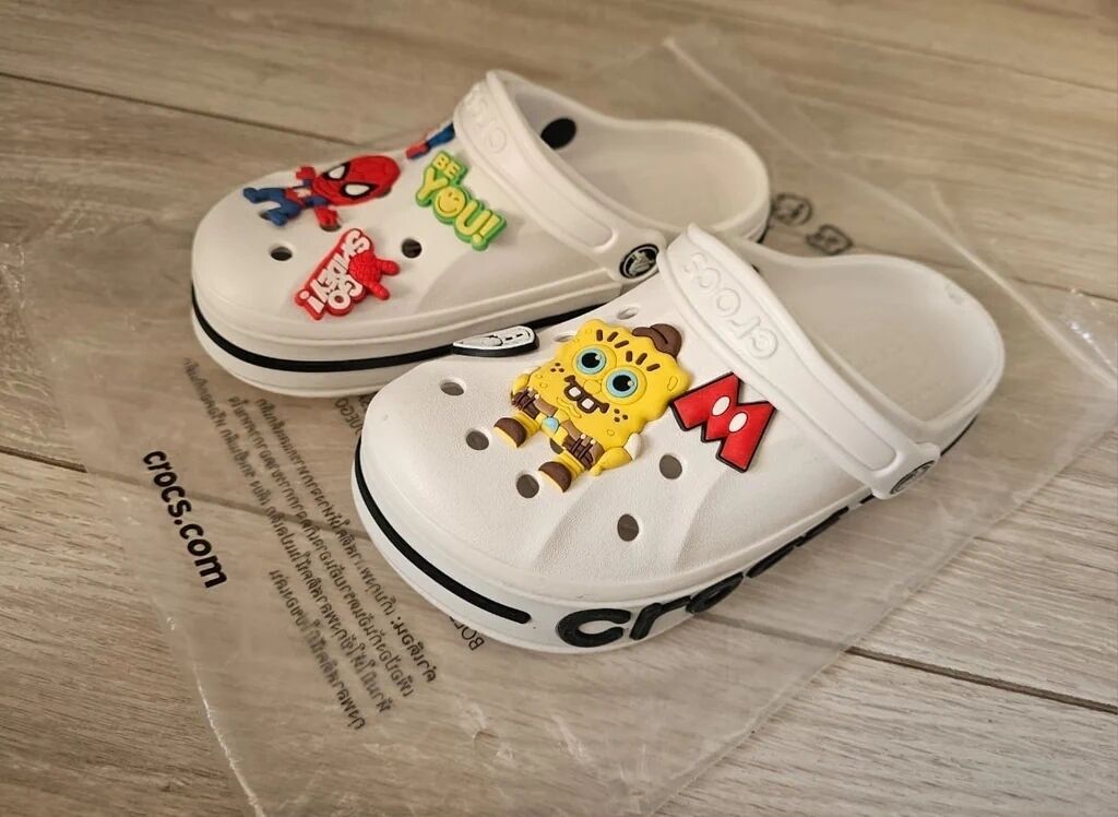 Детские сабо Crocs Classic с украшениями Jibbitz - Цвет: белый: фото 2