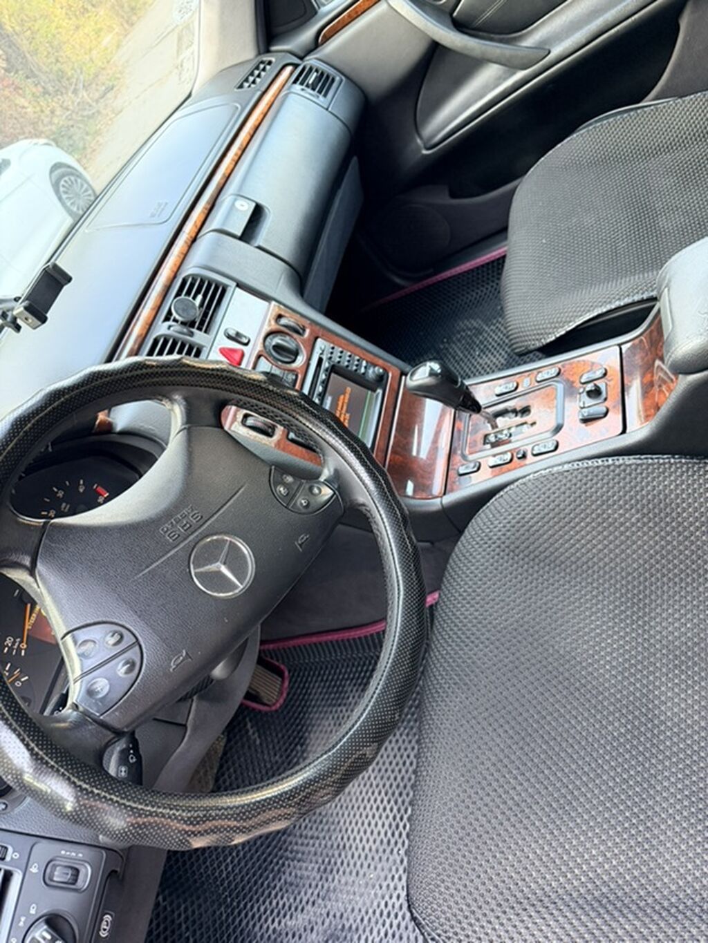 Mercedes-Benz E-Class: 2001 г., 2.2 л, Автомат, Бензин, Седан: фото 3