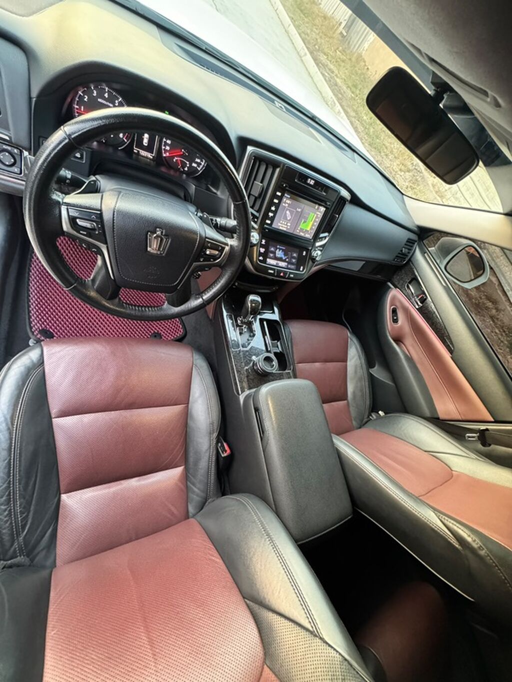Toyota Crown: 2019 г., 2 л, Автомат, Бензин, Седан: фото 4