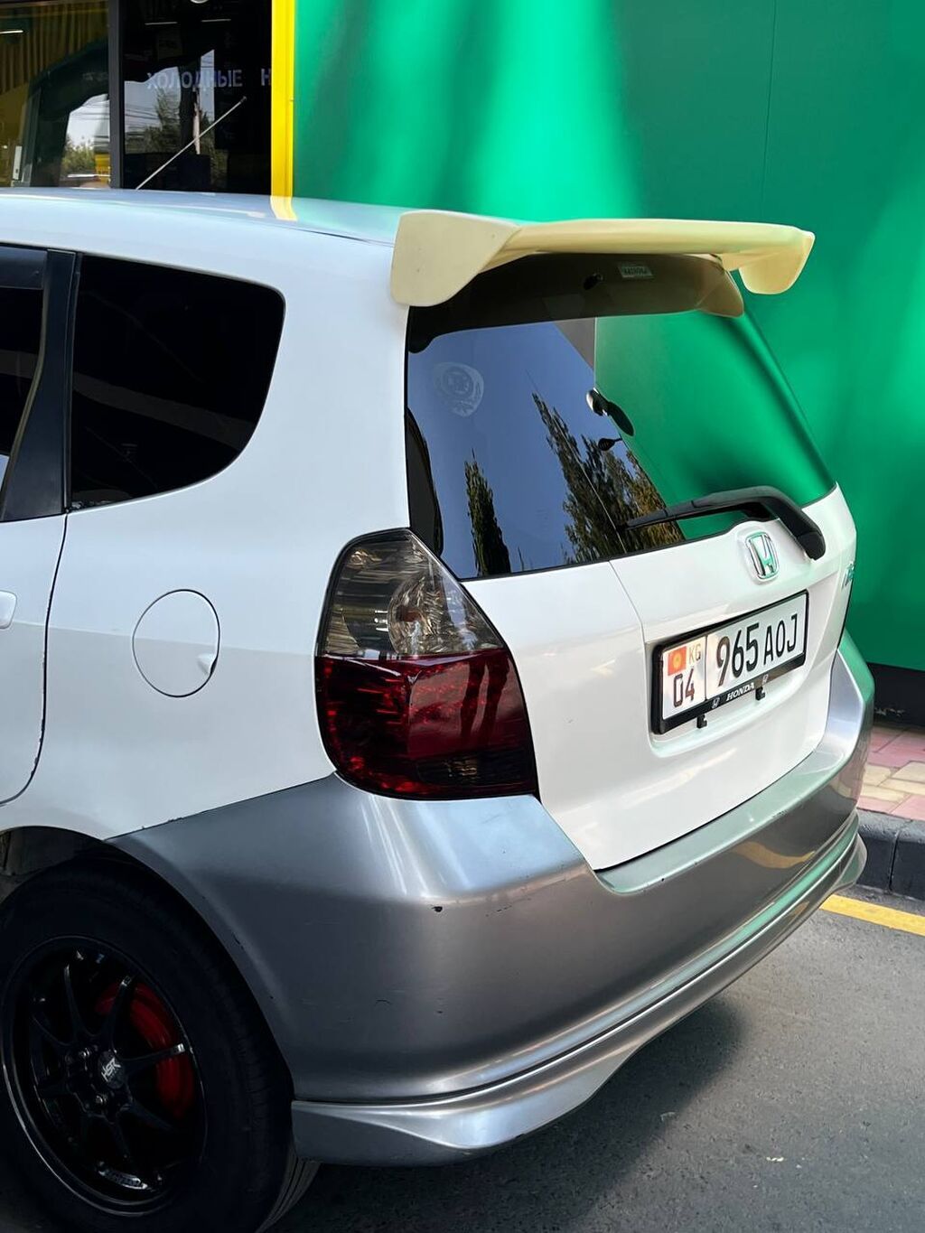 Honda Fit: 2002 г., 1.3 л, Автомат, Бензин, Хэтчбэк: фото 3