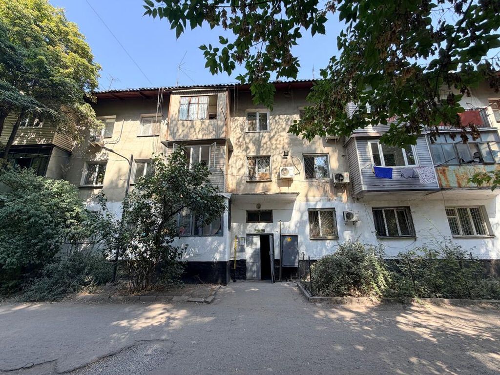 2 комнаты, 47 м², Кудайберген авторынок Индивидуалка, 3 этаж, Евроремонт: фото 1
