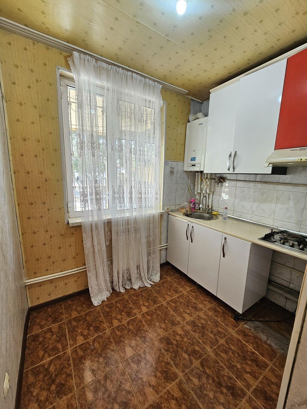 Bakı, 7-ci mikrorayon, 3 otaqlı, Köhnə tikili, m. Dərnəgül, 75 kv. m