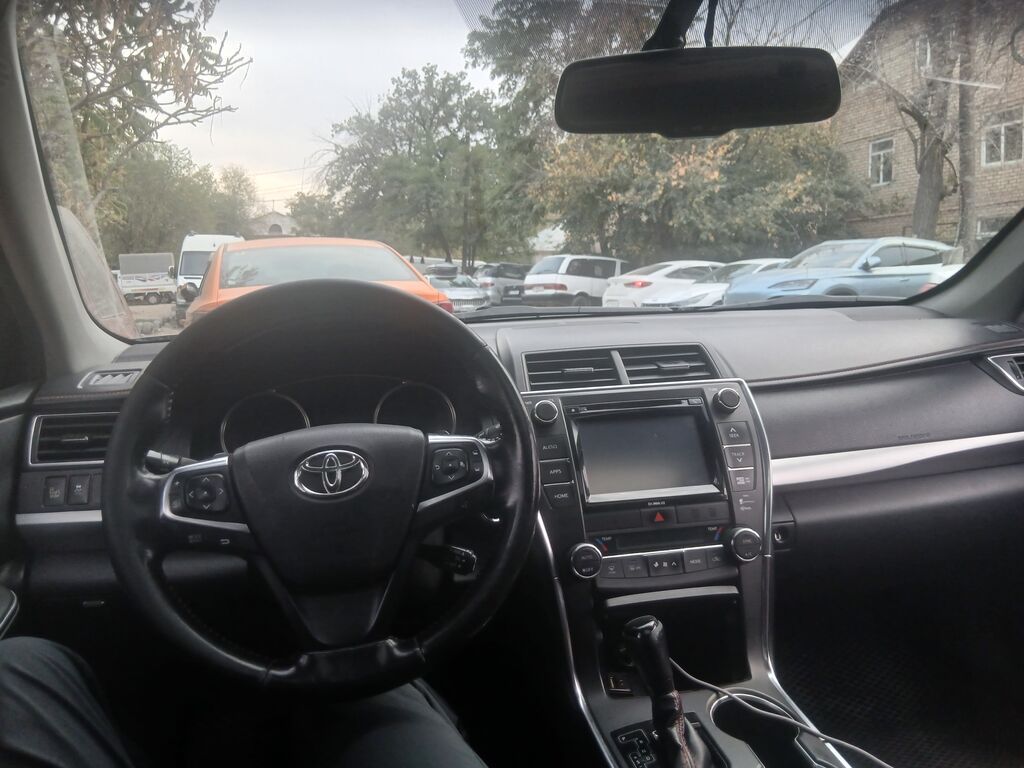 Toyota Camry: 2016 г., 2.5 л, Автомат, Бензин, Седан: фото 1