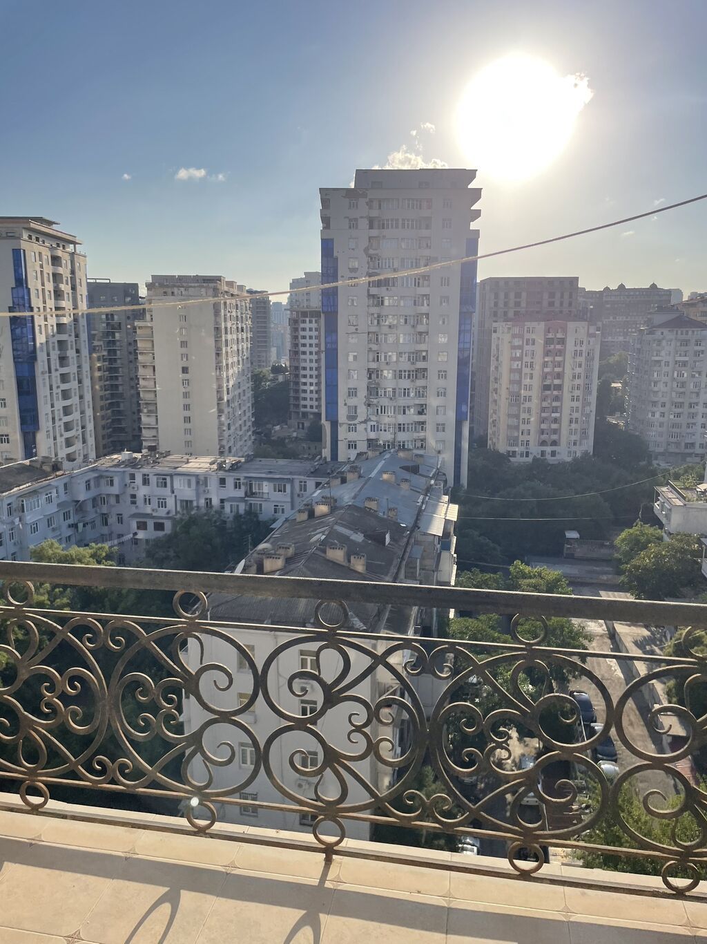 28 may metrosunun ikinci cixisinda super temirli menzil kiraye verilir