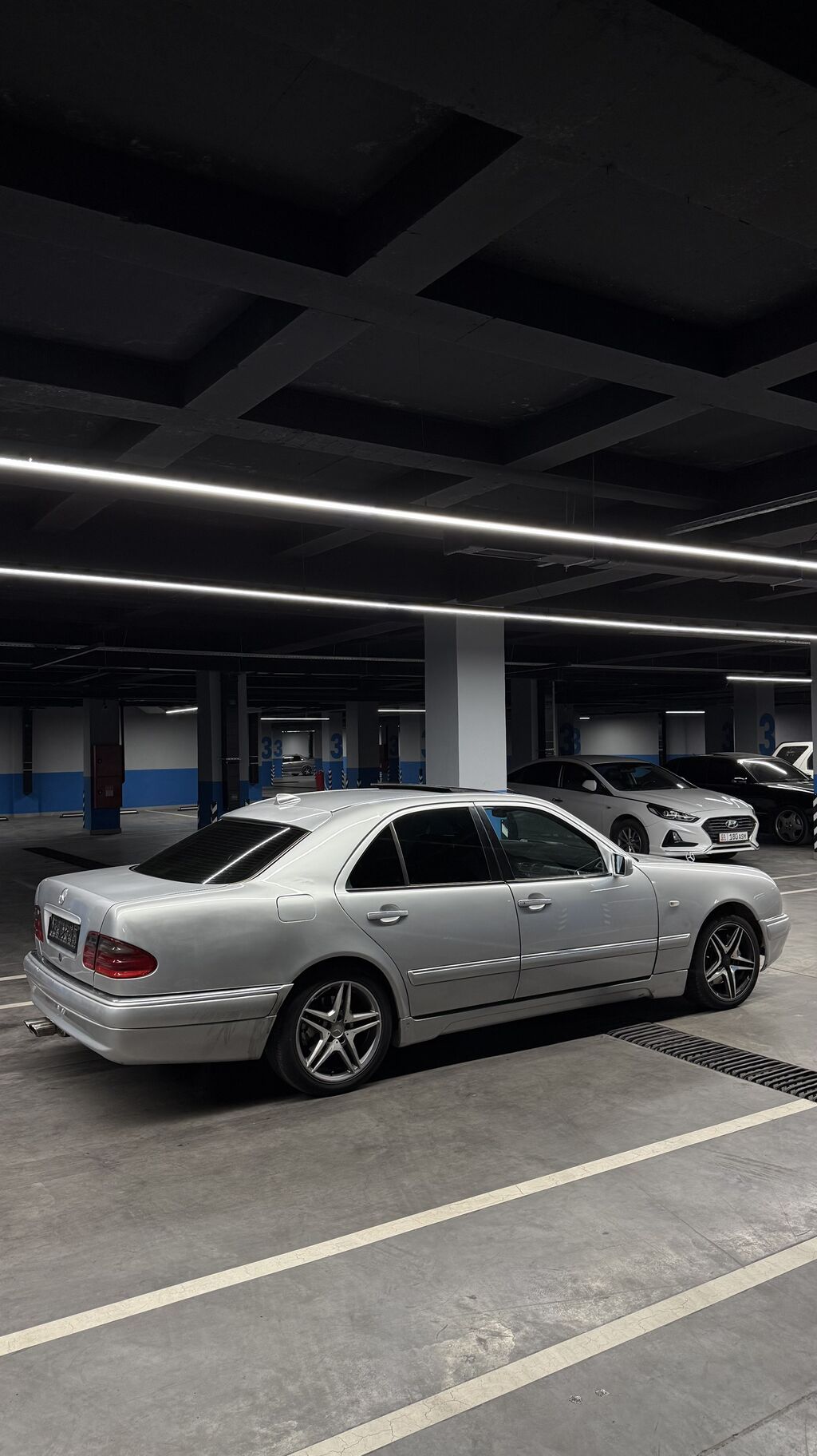 Mercedes-Benz E-Class: 1997 г., 4.3 л, Автомат, Бензин, Седан: фото 2