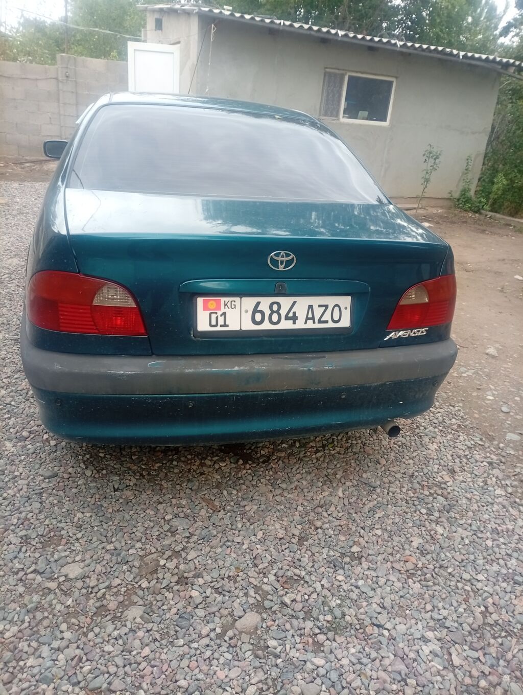 Toyota Avensis: 1998 г., 1.6 л, Механика, Бензин, Седан — фото 4