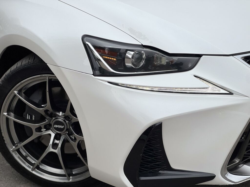 Lexus IS: 2018 г., 2 л, Автомат, Бензин, Седан: фото 3