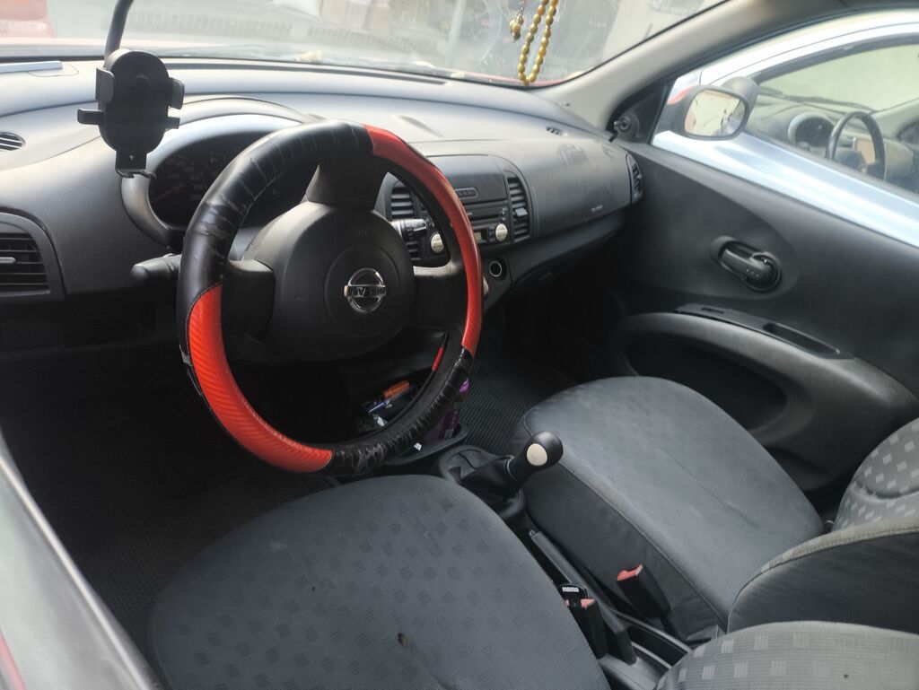 Nissan March: 2009 г., 1.3 л, Механика, Бензин, Хэтчбэк: фото 5