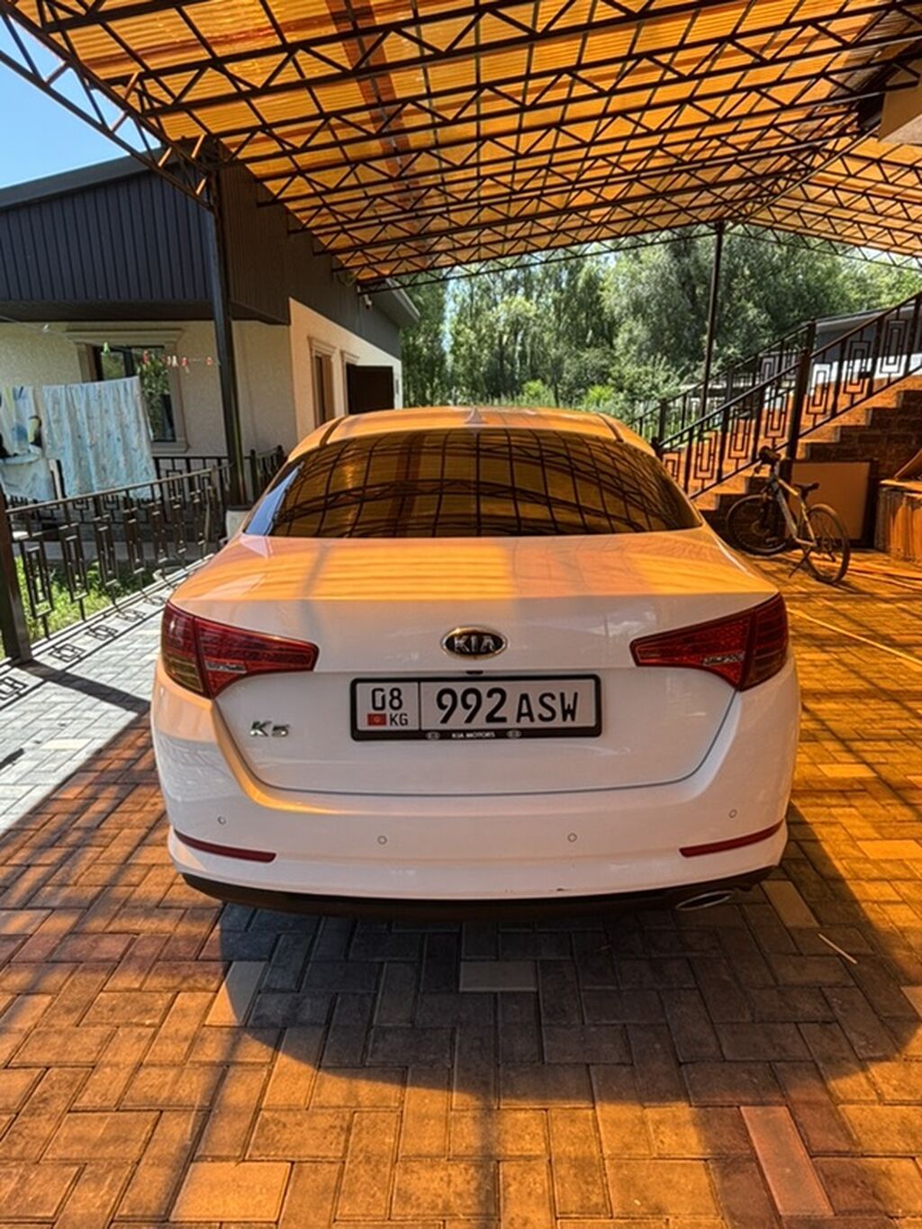 Kia K5: 2010 г., 2 л, Автомат, Газ, Седан: фото 2