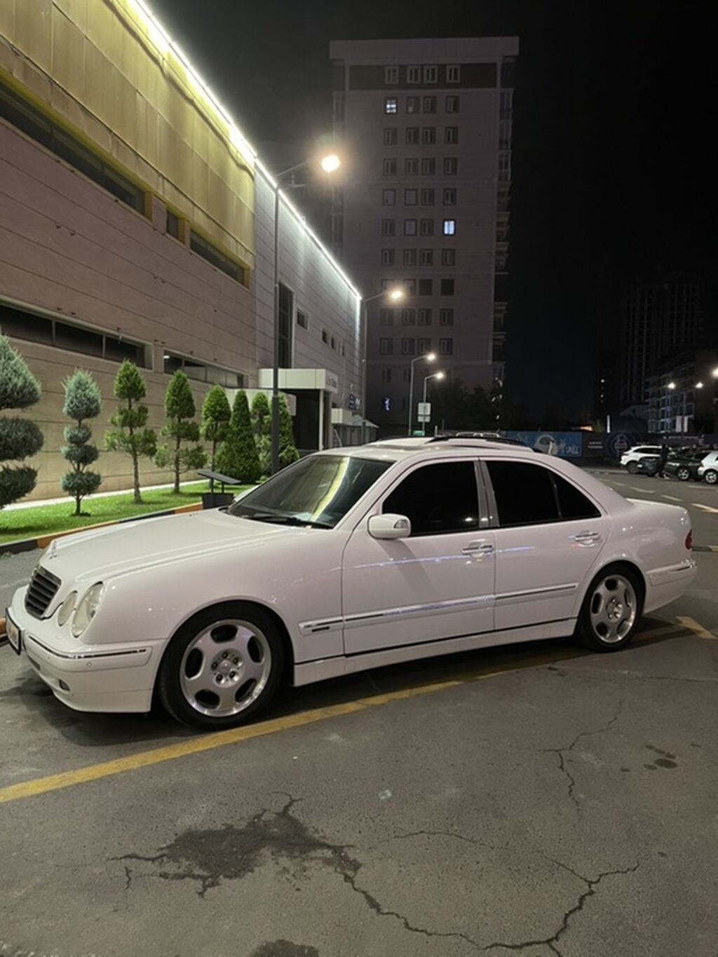 Mercedes-Benz E-Class: 2000 г., 3.2 л, Автомат, Бензин, Седан: фото 3