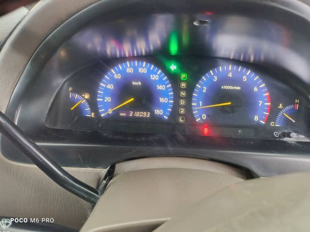 Toyota Gaia: 2003 г., 2 л, Автомат, Бензин, Минивэн: фото 5