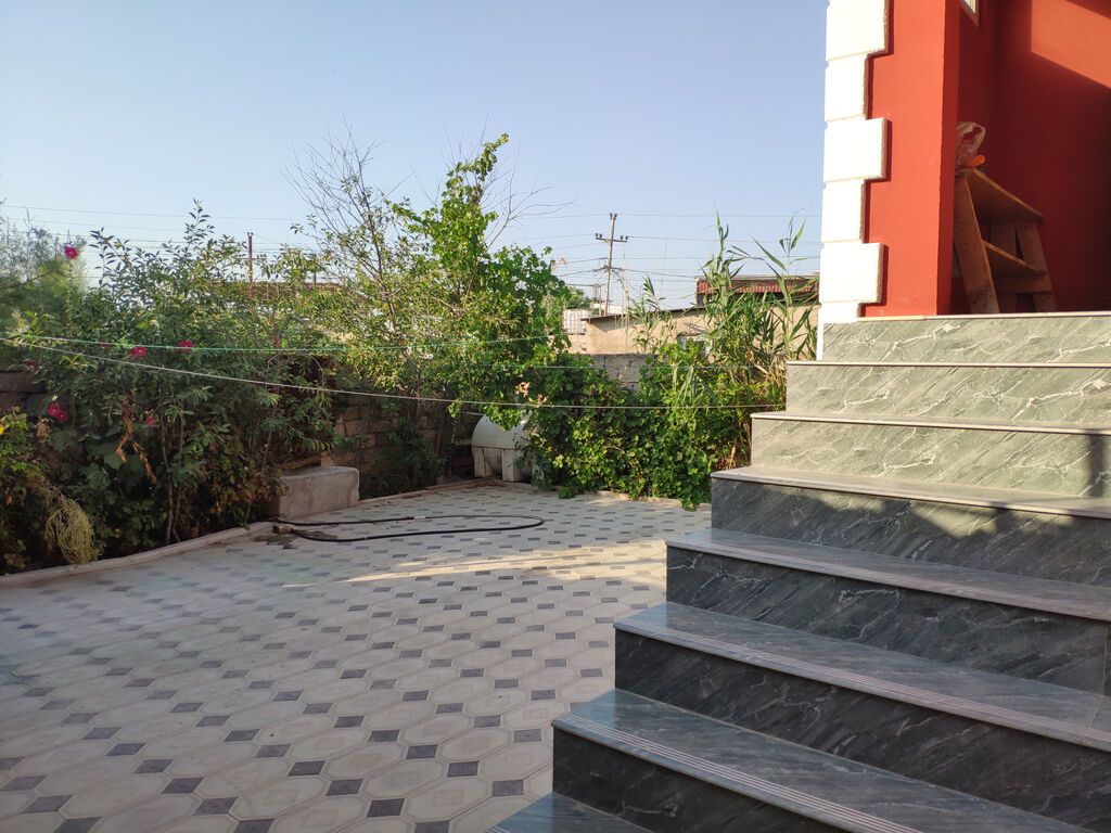 100 kv. m, 4 otaqlı, Kanalizasiya, Qaz, İşıq