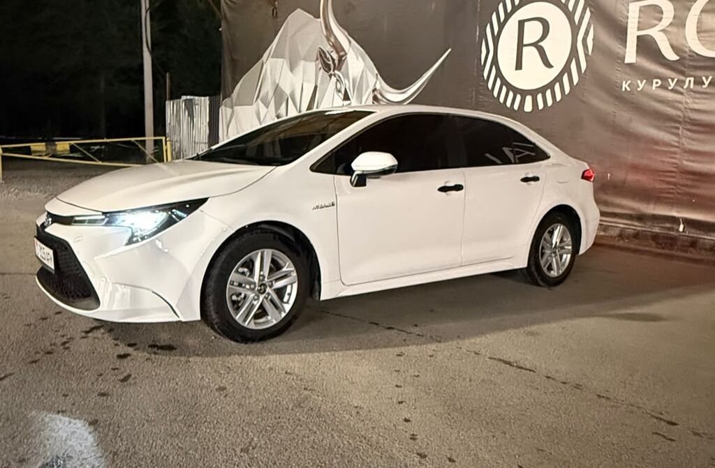Toyota Levin: 2021 г., 1.8 л, Вариатор, Гибрид, Седан: фото 3