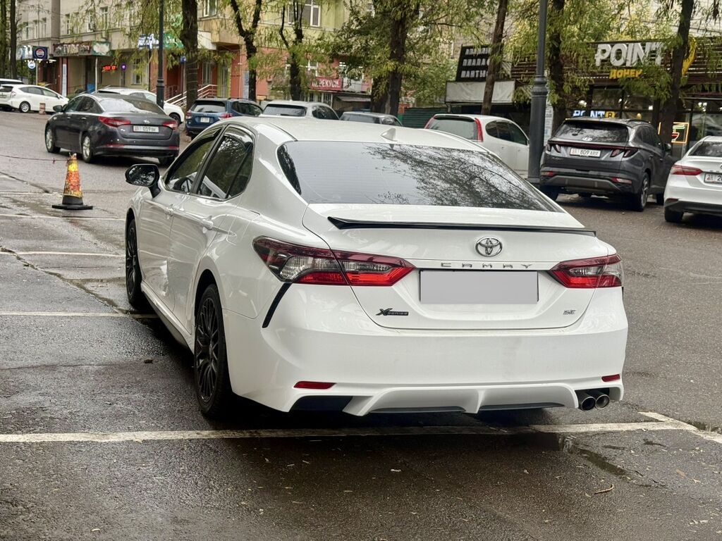 Toyota Camry: 2022 г., 2.5 л, Автомат, Бензин, Седан: фото 3