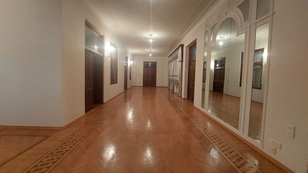 Həyət evi, 10 otaqlı, 700 m², satılır, Bakı — 16
