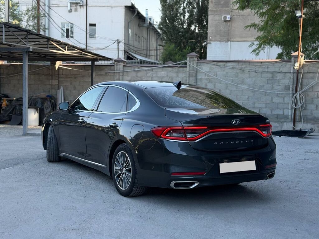 Hyundai Grandeur: 2019 г., 2.4 л, Вариатор, Гибрид, Седан: фото 4