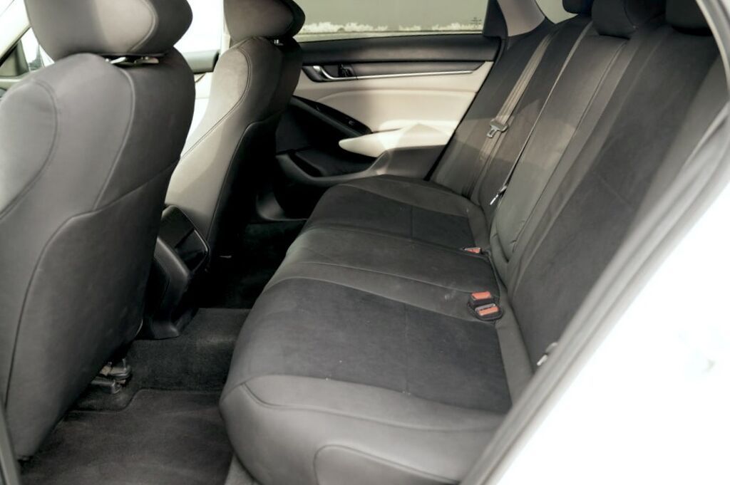Honda Accord: 2019 г., 2 л, Автомат, Гибрид, Седан: фото 5
