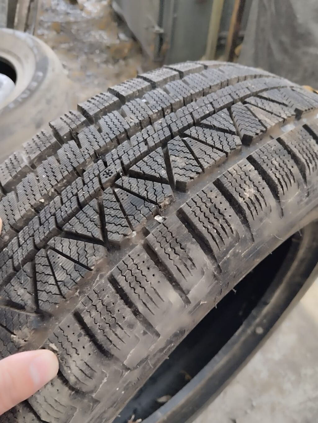Зимняя шина для легкового автомобиля - Размер: 185/65 R15 (маркировка: фото 3
